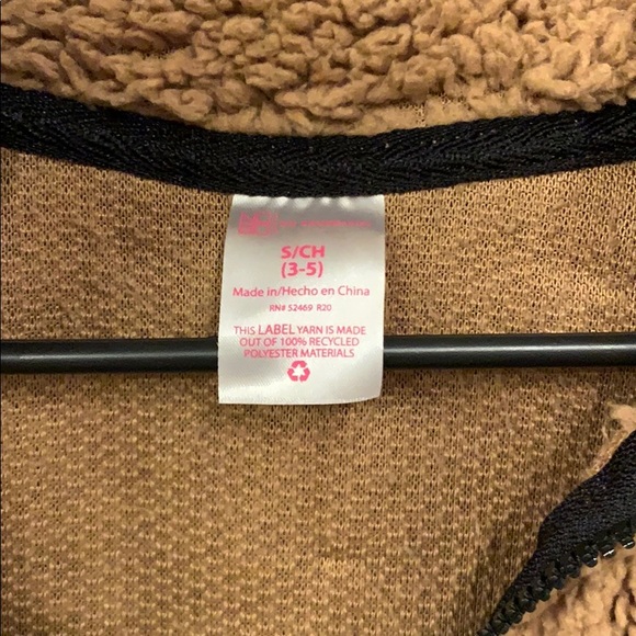 Fuzzy brown pullover - Picture 3 of 3